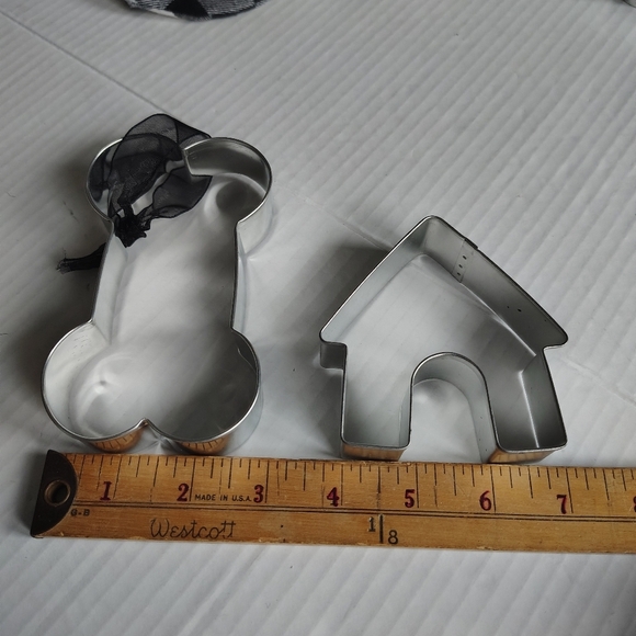 Buffalo Plaid Dog Stocking With Dog Bone Cookie Cutters Dog Christmas Ornaments - Picture 13 of 16